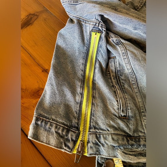 BLANK NYC Custom Sequin Madonna Fashion Large Appliqué Patch Denim Jacket Size M - Picture 8 of 13